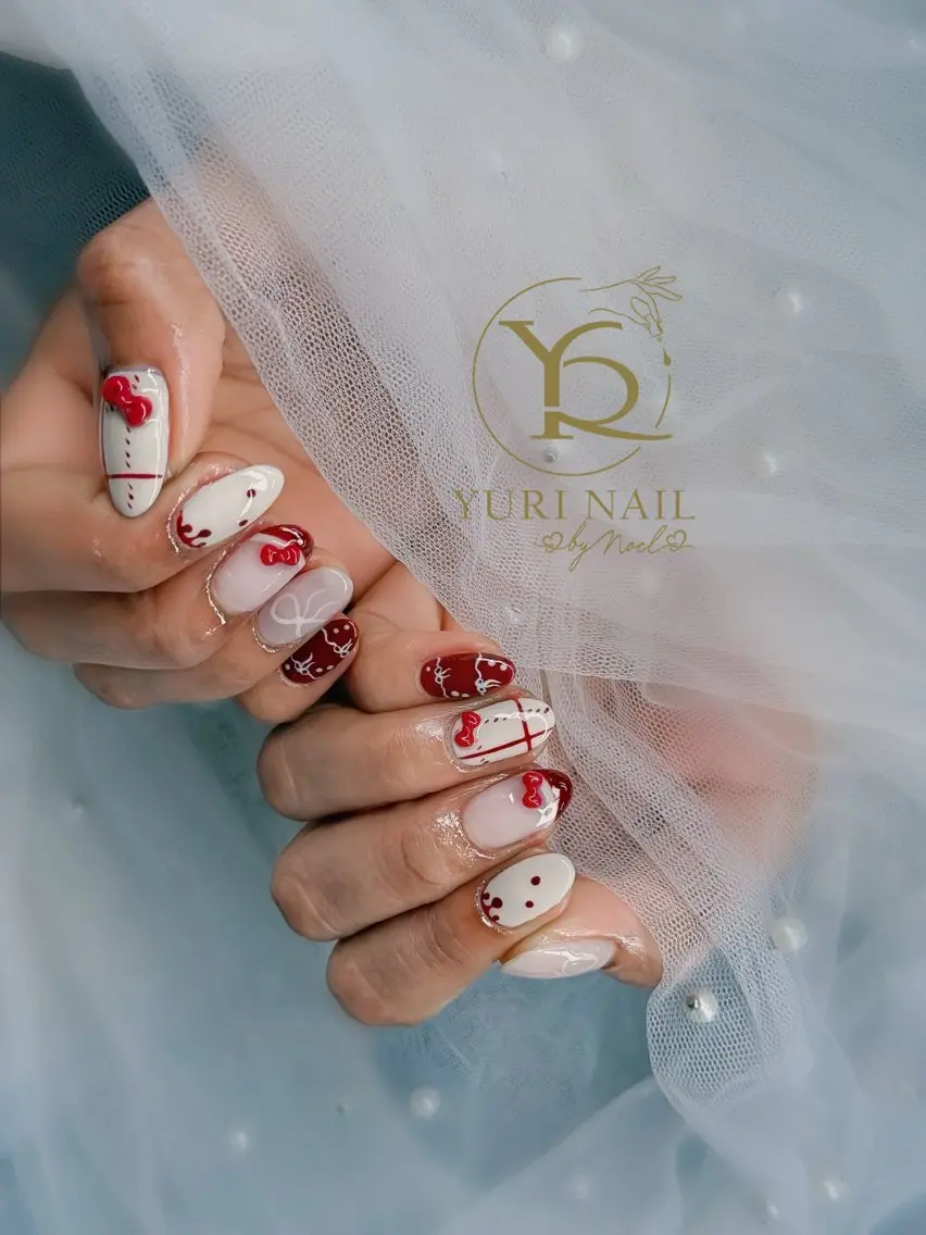 ネイル チークネイル フットネイル フレンチネイル 韓国ネイル 水色 ハンドネイル フットネイル ハンドケア YURI Nail NARITAのネイルデザイン
