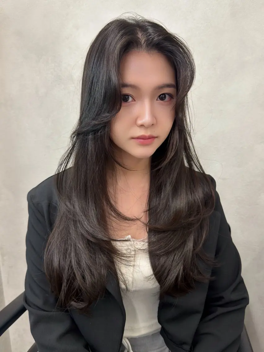 ロング ✨レイヤー・ブリーチ なしダブル特化✨のヘアスタイル