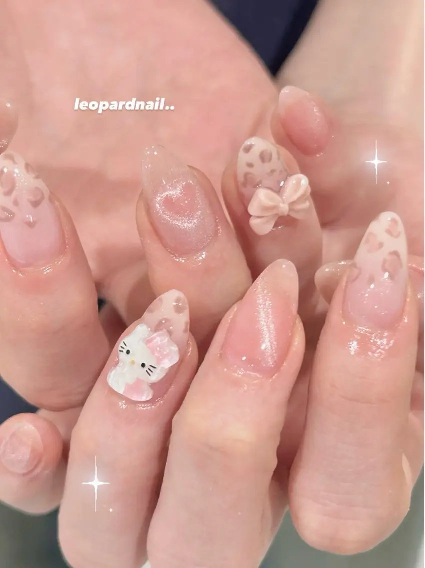 ネイル アニマル柄 ハンドネイル 🎀チーク/ちゅるん 🫧chisa🎀のネイルデザイン
