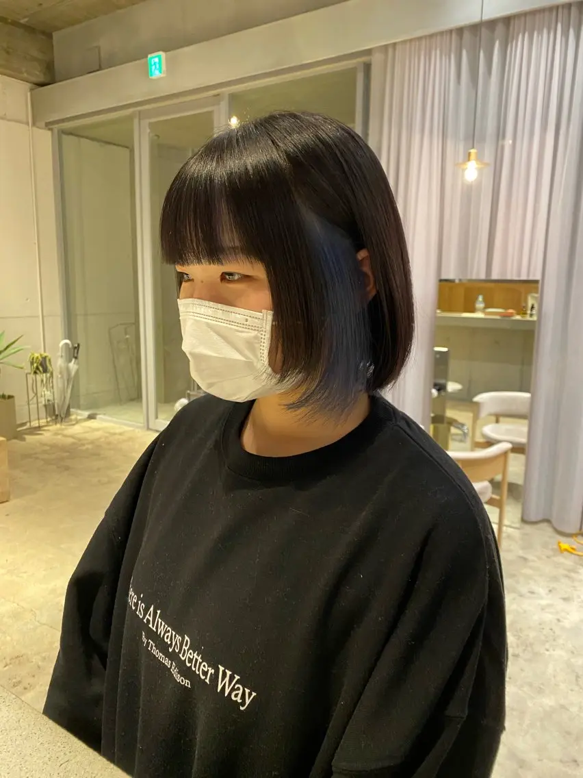 ミディアム レイヤーカット/ ダブルカラーサクライのヘアスタイル