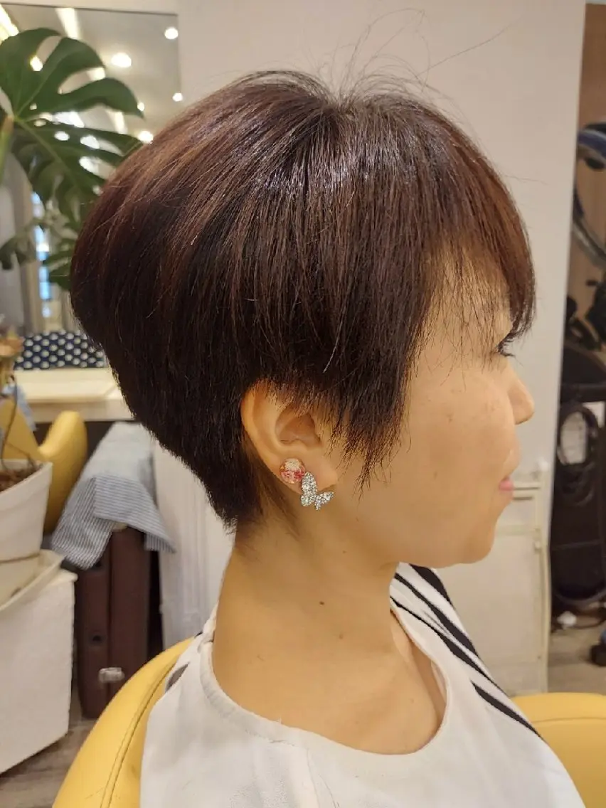 ショート ショートヘア CHI KAのヘアスタイル