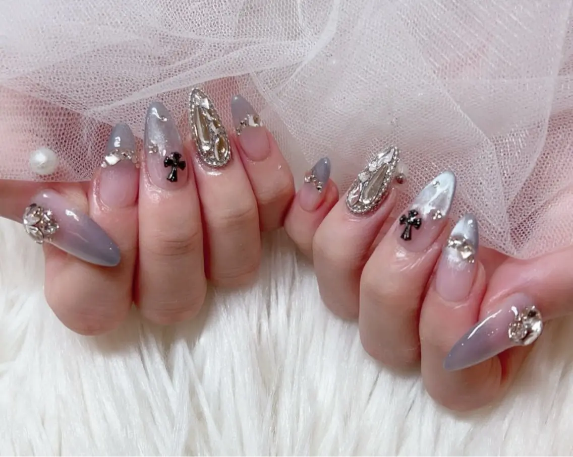 ネイル アートネイル フレンチネイル ジェルネイル キラキラネイル ニュアンスネイル ハンドネイル Ryu Nail NekoChanのネイルデザイン