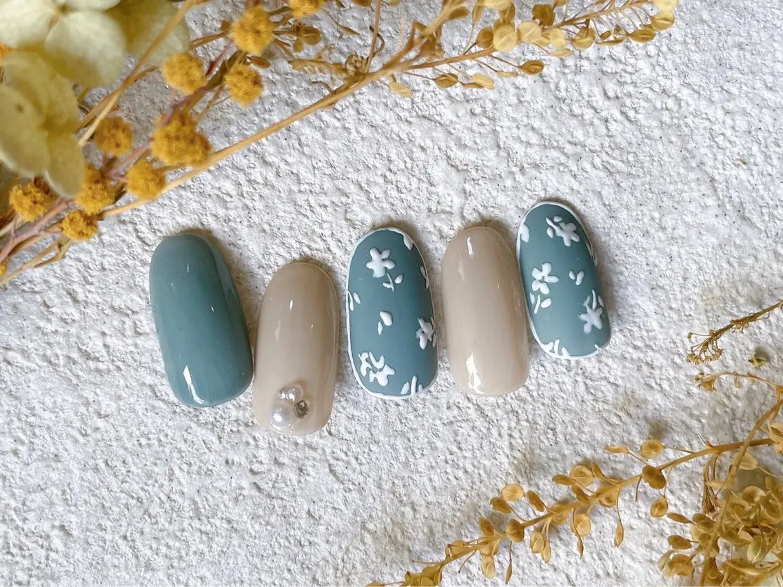 ネイル オーロラネイル フットネイル フレンチネイル ジェルネイル 韓国ネイル ハンドネイル kiki nail &brow二子玉川の眉毛・アイブロウイメージ