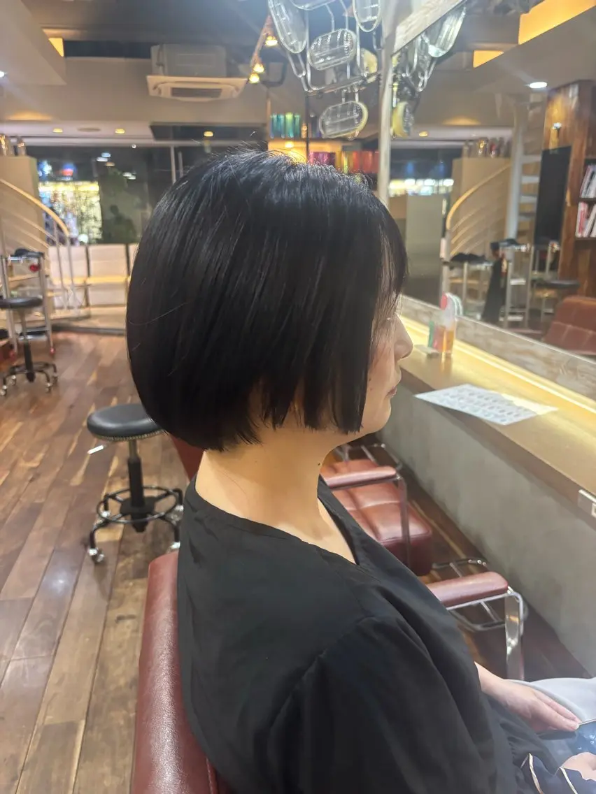 ショート SEEK八王子 AINAのヘアスタイル