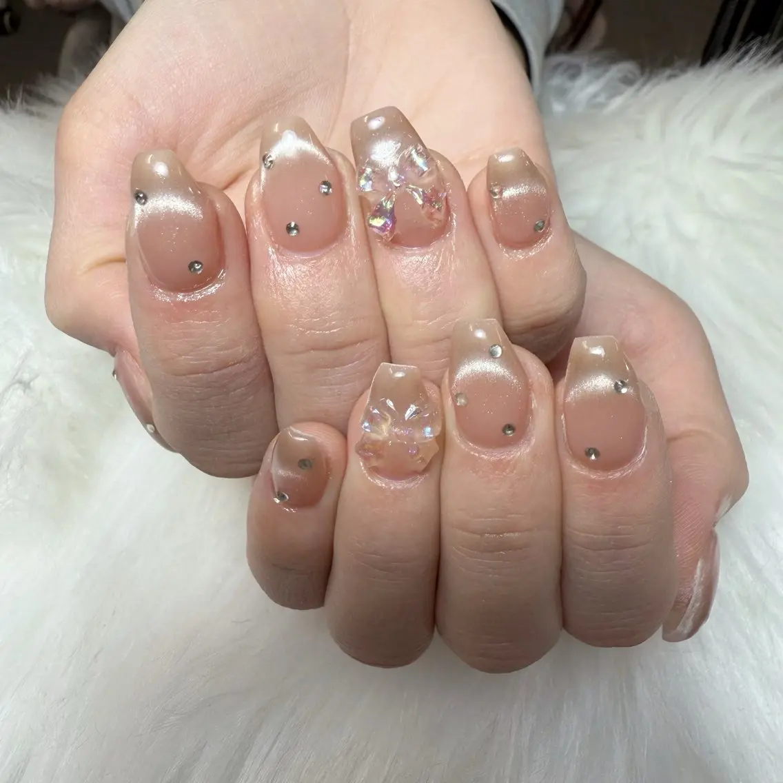 ネイル ハンドネイル 🎀nana🫧 ワンホンネイル🎀のネイルデザイン