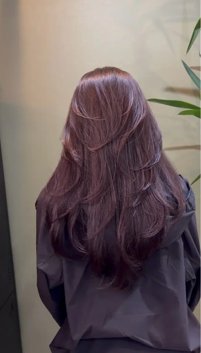 ロング ロングレイヤー レイヤーカット ロング 内山 優のヘアスタイル