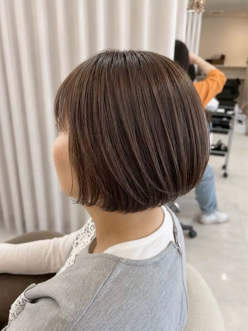ショート センターパート 韓国ヘア・綾也のヘアスタイル