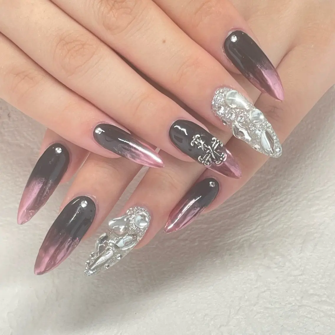 ネイル ハンドネイル 💖𝓜𝓲𝓸 /6月予約受付中💖のネイルデザイン