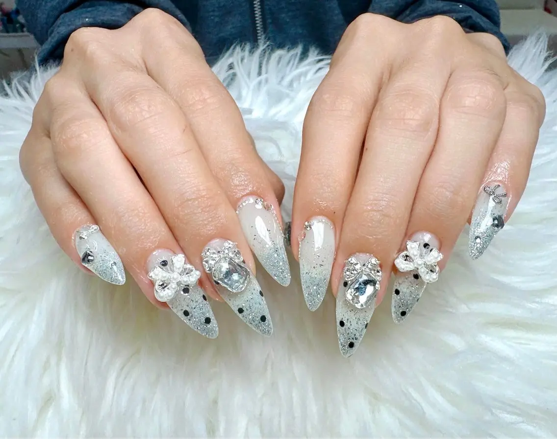 ネイル ブルー フットネイル フレンチネイル 韓国ネイル マグネットネイル ハンドネイル ハンドケア Hara Nail 【持ち込みOK】のネイルデザイン