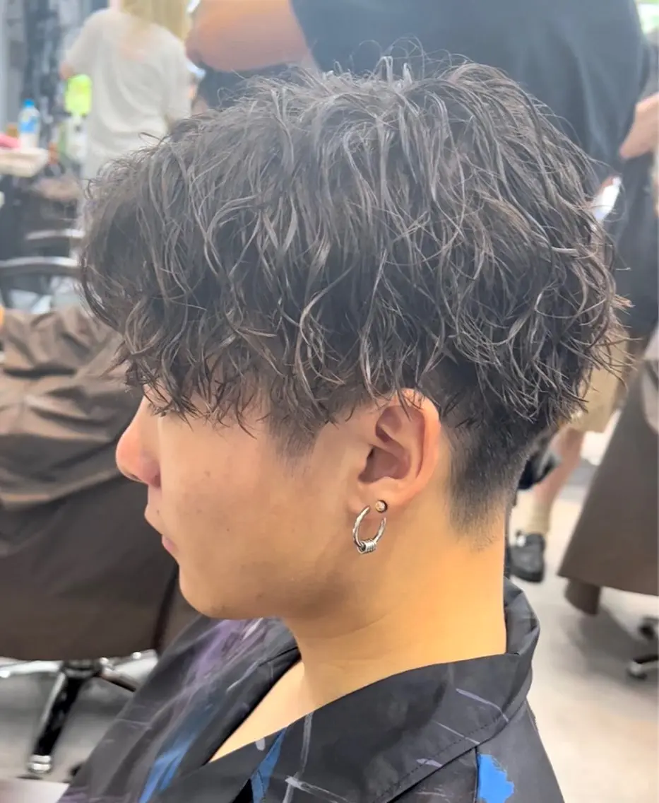 ショート パーマ メンズ カット パーマ 🦩パーマン🦩佐藤 航太のヘアスタイル