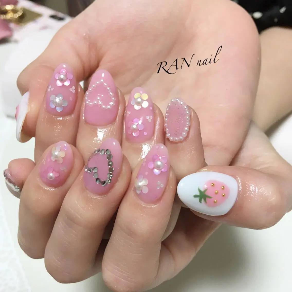 ネイル フラワーネイル ピンク ハンドネイル フットネイル RAN nailのネイルデザイン