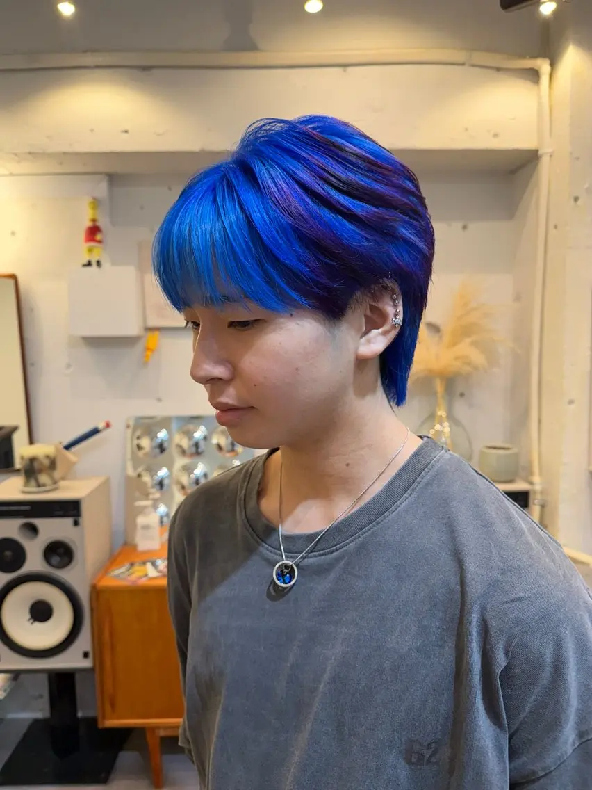 ショート カラー メンズ デザインカラー ヘアカラー トリートメント 黒田 千晴のヘアスタイル