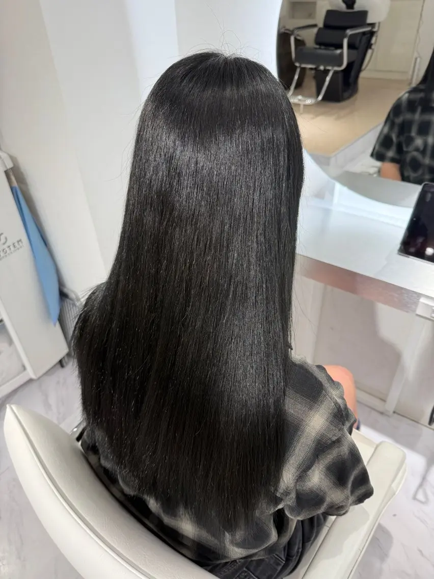 ロング YOLO 渋谷 RIONAのヘアスタイル