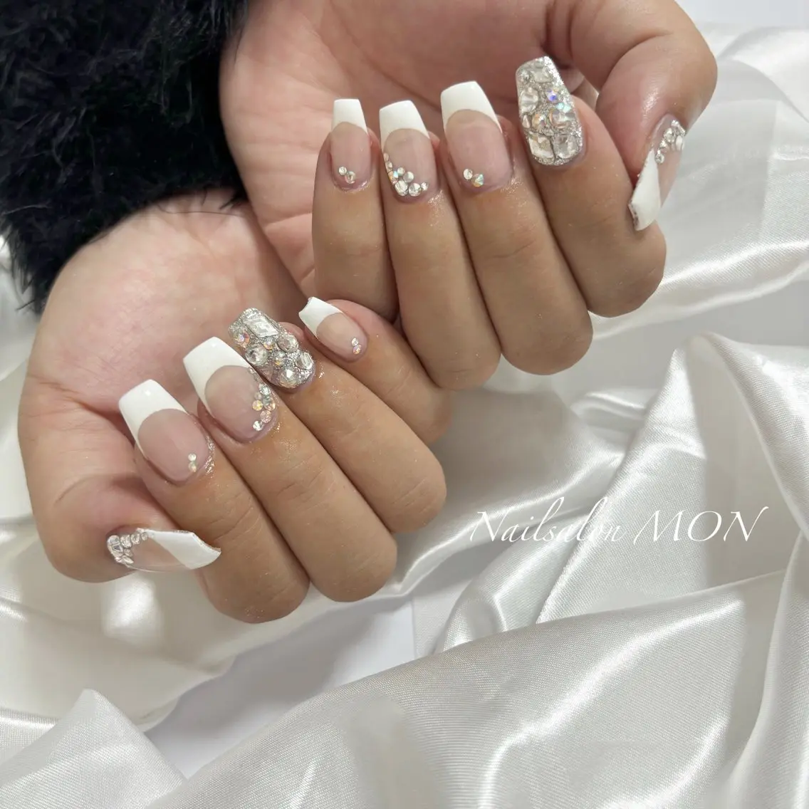 ネイル ストーンネイル ハンドネイル Nailsalon MONのネイルデザイン