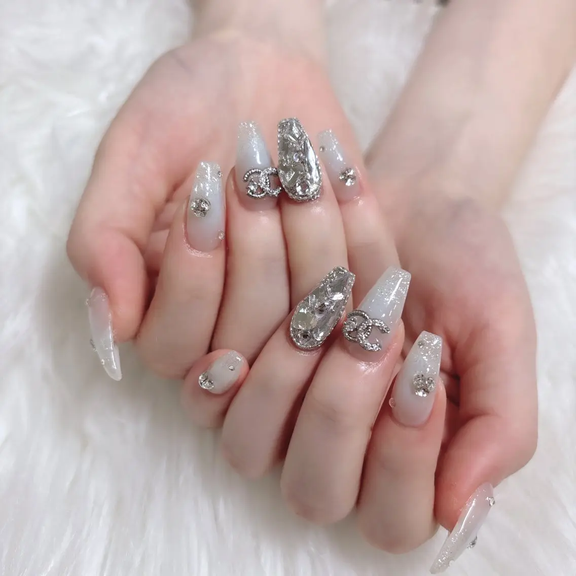 ネイル FLY Nail Salonのネイルデザイン