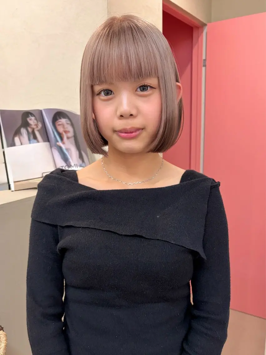 ショート カラー ブラウンカラー デザインカラー グラデーションカラー ハイトーンカラー ヘアカラー 🍒鎌倉/ブリーチ /レイヤー/AI🍒のヘアスタイル