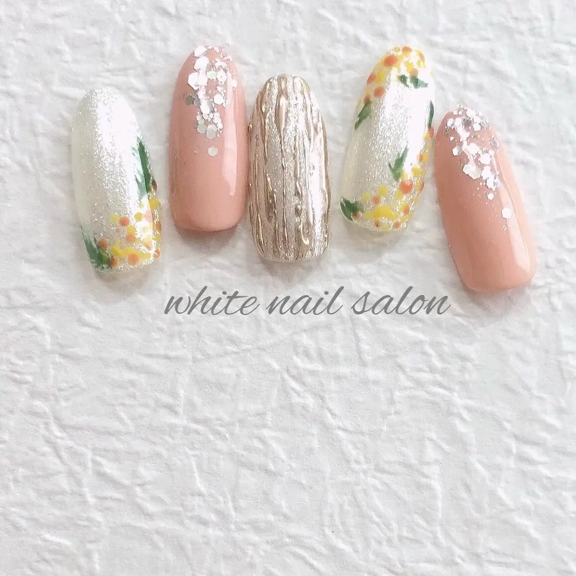 ネイル ジェルネイル ハードジェル 持ち込み ソフトジェル white nail salonのネイルデザイン