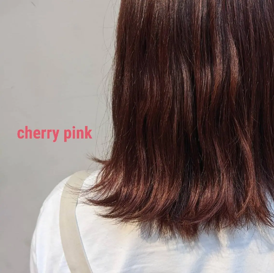 ミディアム 矢部 江里奈のヘアスタイル