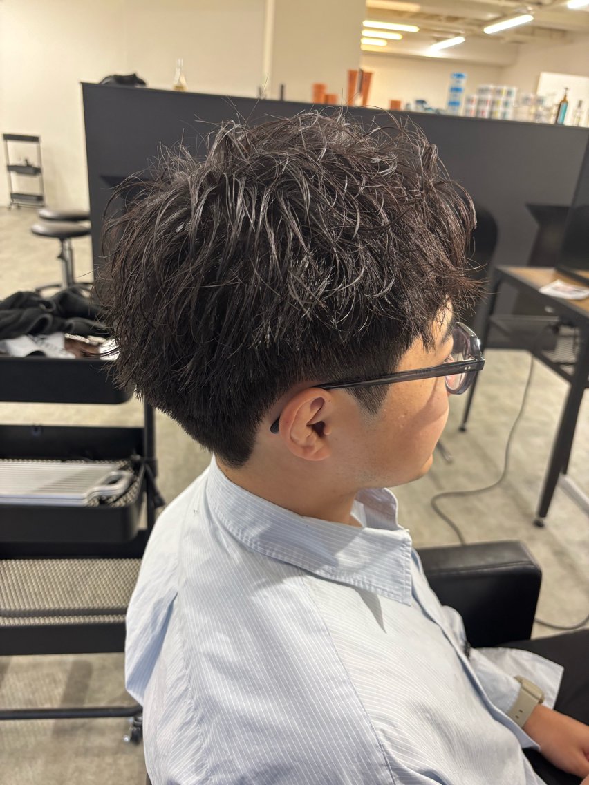 パーマ メンズ 西嶋 大凱のヘアスタイル