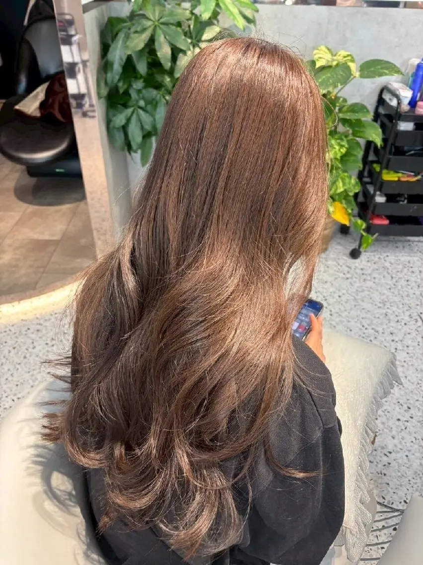 カラー ロング ヘアカラー トリートメント Lond Roleのヘアスタイル