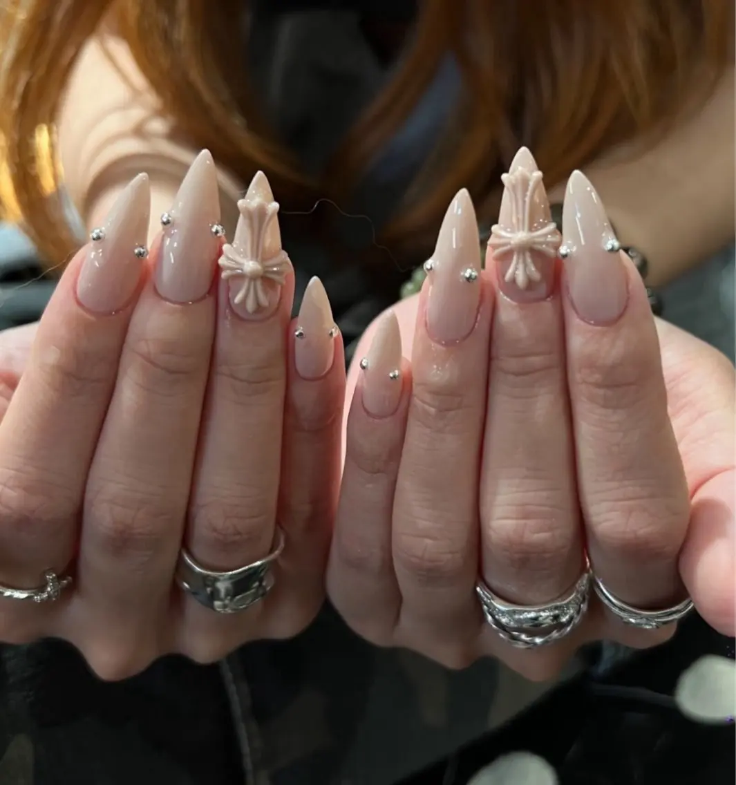 ネイル アートネイル チークネイル ドット フットネイル フレンチネイル ハンドネイル Rina Mika Nailsのネイルデザイン