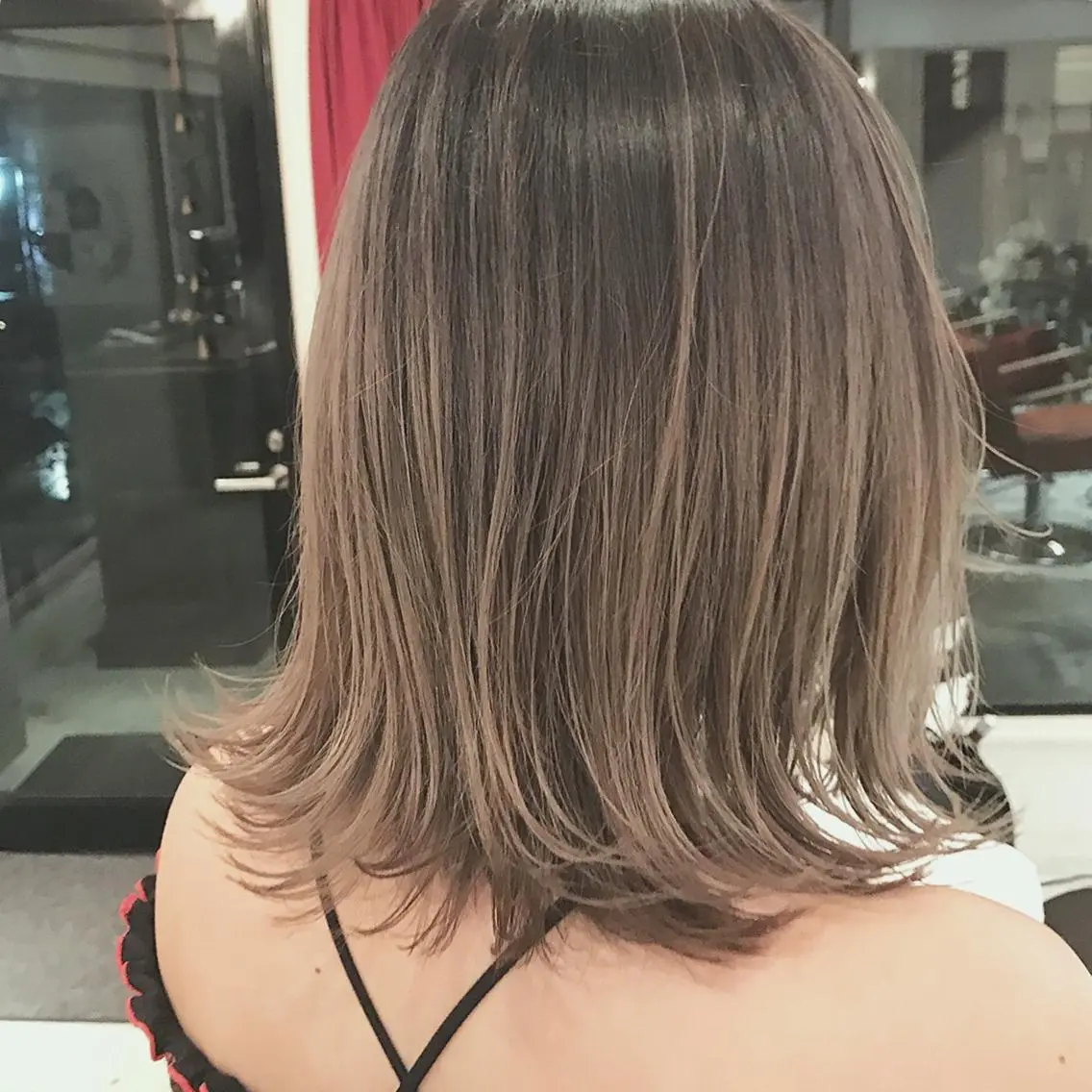 ロング カラー 大人女性ショート専門 tomodaのヘアスタイル