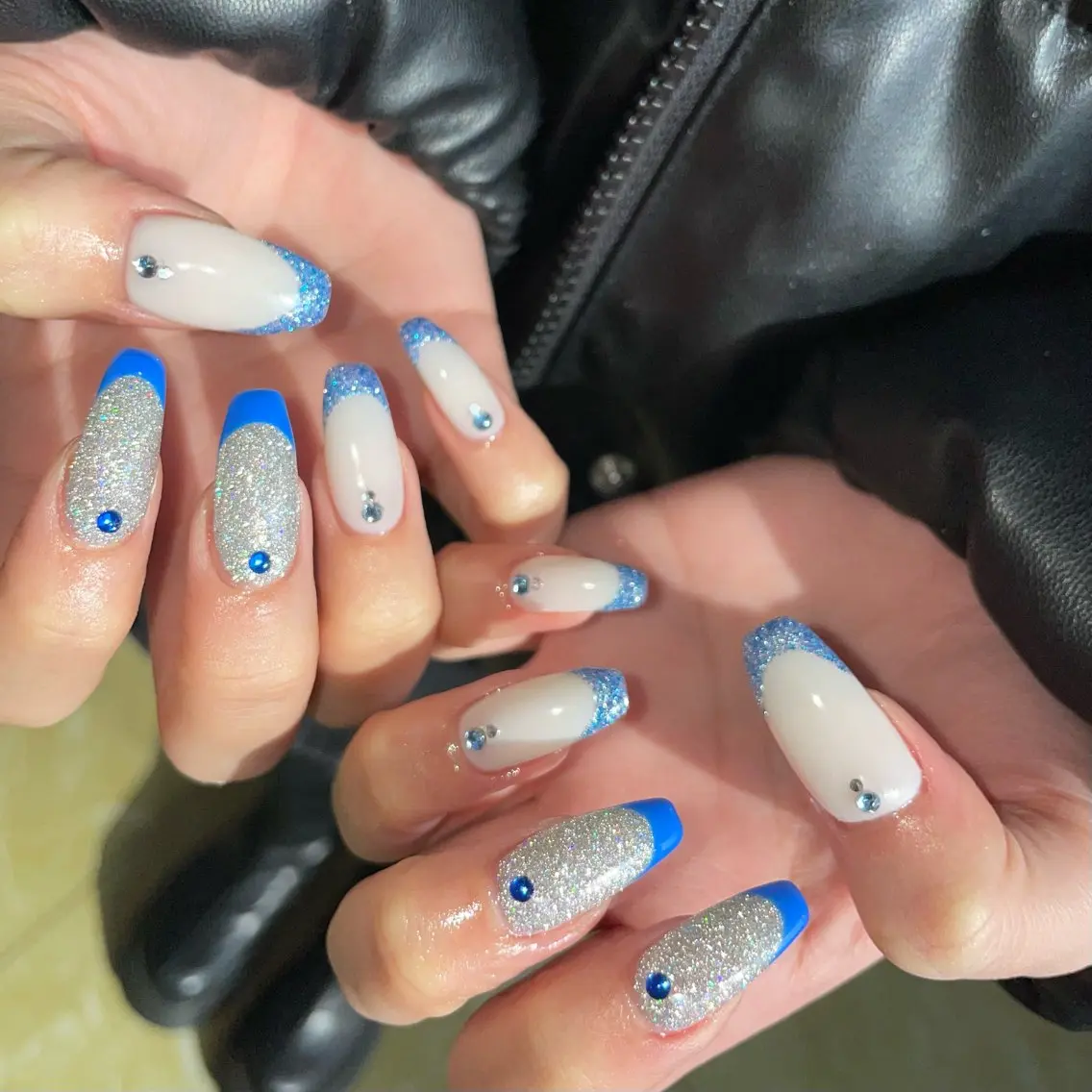 ロング ロング ハンドネイル m kaori𓃟のネイルデザイン