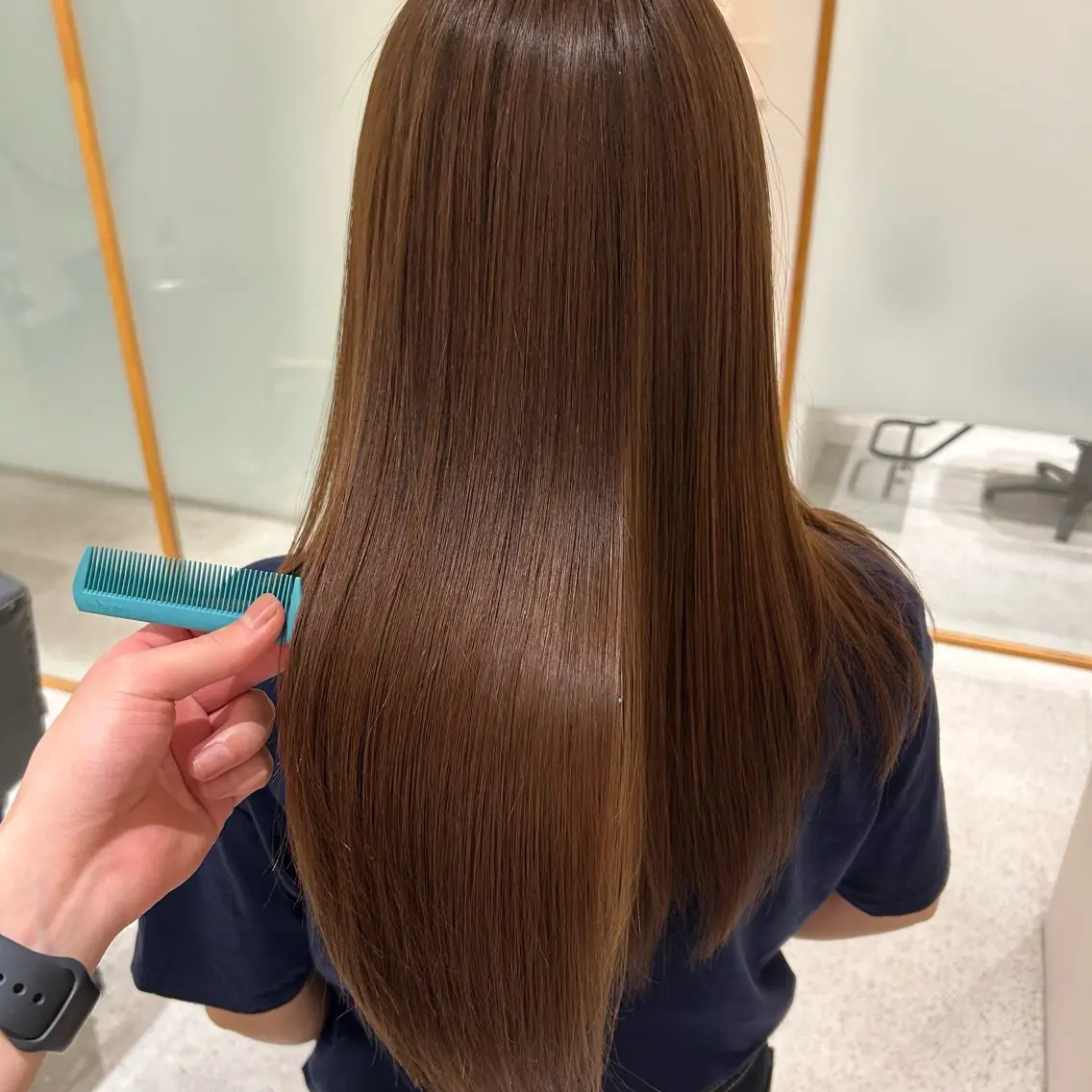 ロング トリートメント 透け感カラー/顔周り レイヤー arisaのヘアスタイル