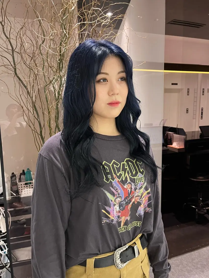ロング カラー 中原 優美のヘアスタイル