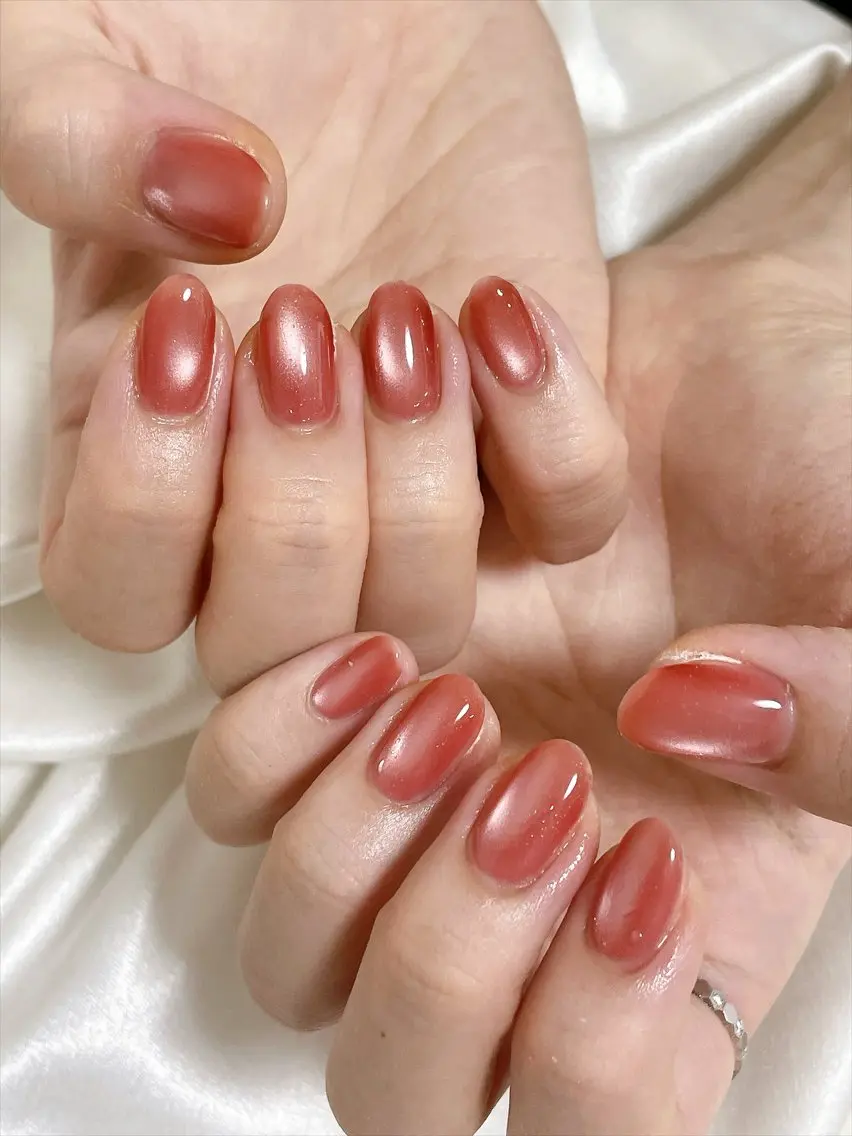 ネイル アニマル柄 オーロラネイル フットネイル フレンチネイル ジェルネイル ハンドネイル mogu nailのネイルデザイン