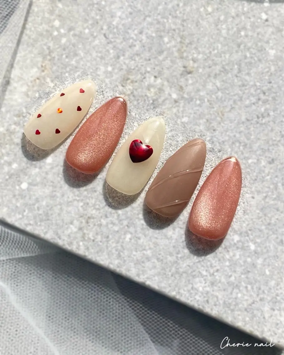 ネイル ジェルネイル ハート マグネットネイル バレンタイン 冬ネイル Cherienail yunaのネイルデザイン