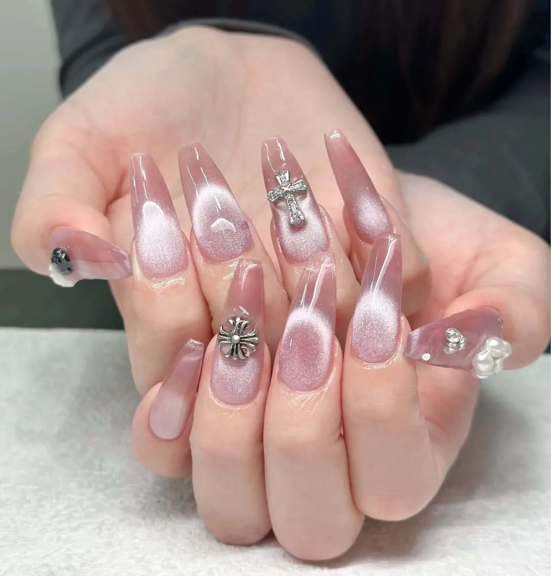 ネイル オーロラネイル ブルー チークネイル 長さ出し フットネイル ハンドネイル Kaori ちゃんのネイルデザイン