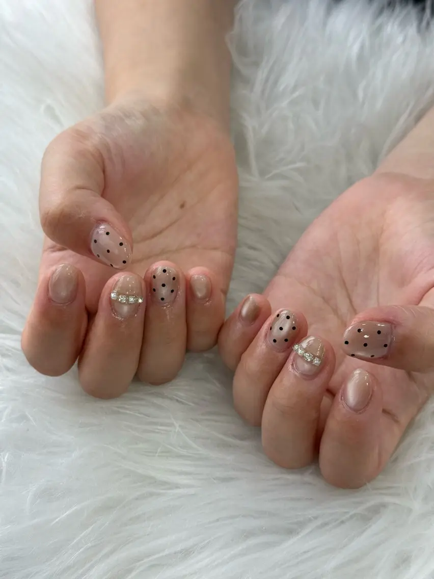 ネイル ハンドネイル esterella 𝐌𝐈𝐘𝐔𝐔のネイルデザイン