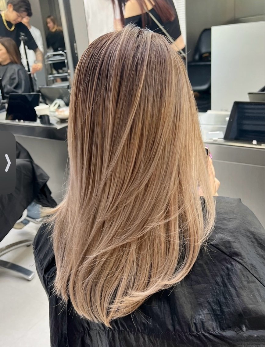 ロング レイヤーカット トリートメント ヘアカラー トリートメント Kotomi 🇺🇸💋のヘアスタイル