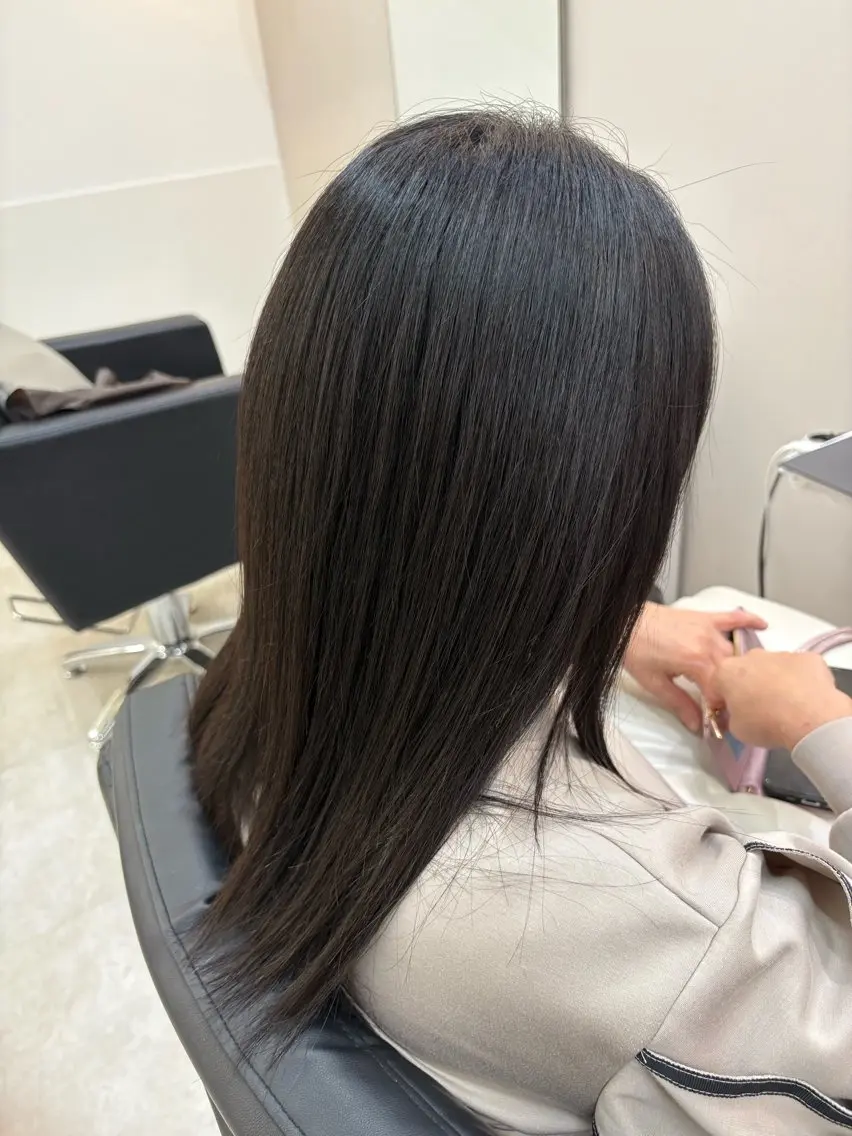 セミロング 縮毛矯正 冨江 弘貴のヘアスタイル