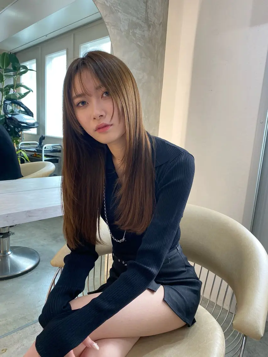 ロング カラー レイヤーカット カット ヘアカラー トリートメント SHICENEケイ レイヤーカット🦋のヘアスタイル