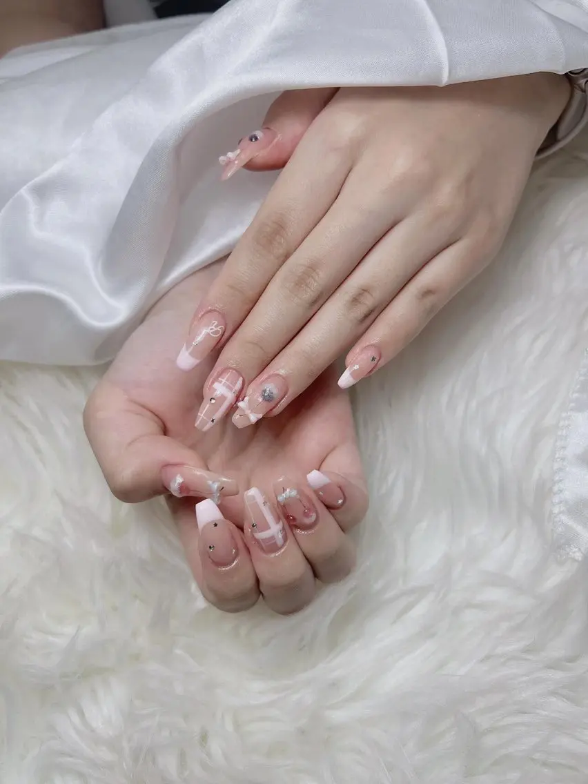 ネイル グラデーション 韓国ネイル マグネットネイル ニュアンスネイル オフィスネイル ハンドネイル Hana Rose Nailのネイルデザイン