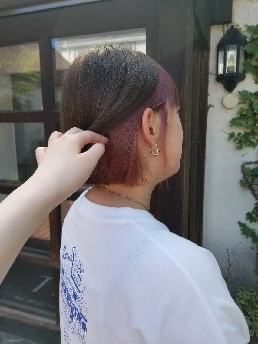 ショート カラー グレージュ ピンクカラー ヘアカラー 松江 幸世のヘアスタイル