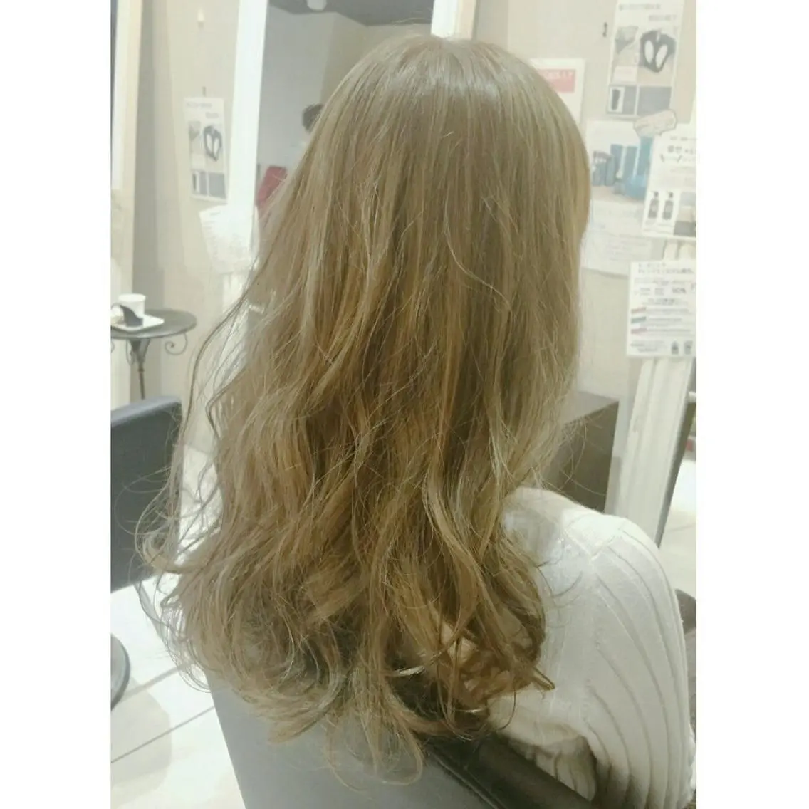ロング カラー ベージュカラー イルミナカラー ショートヘア💫 ハイトーン西田拓馬のヘアスタイル
