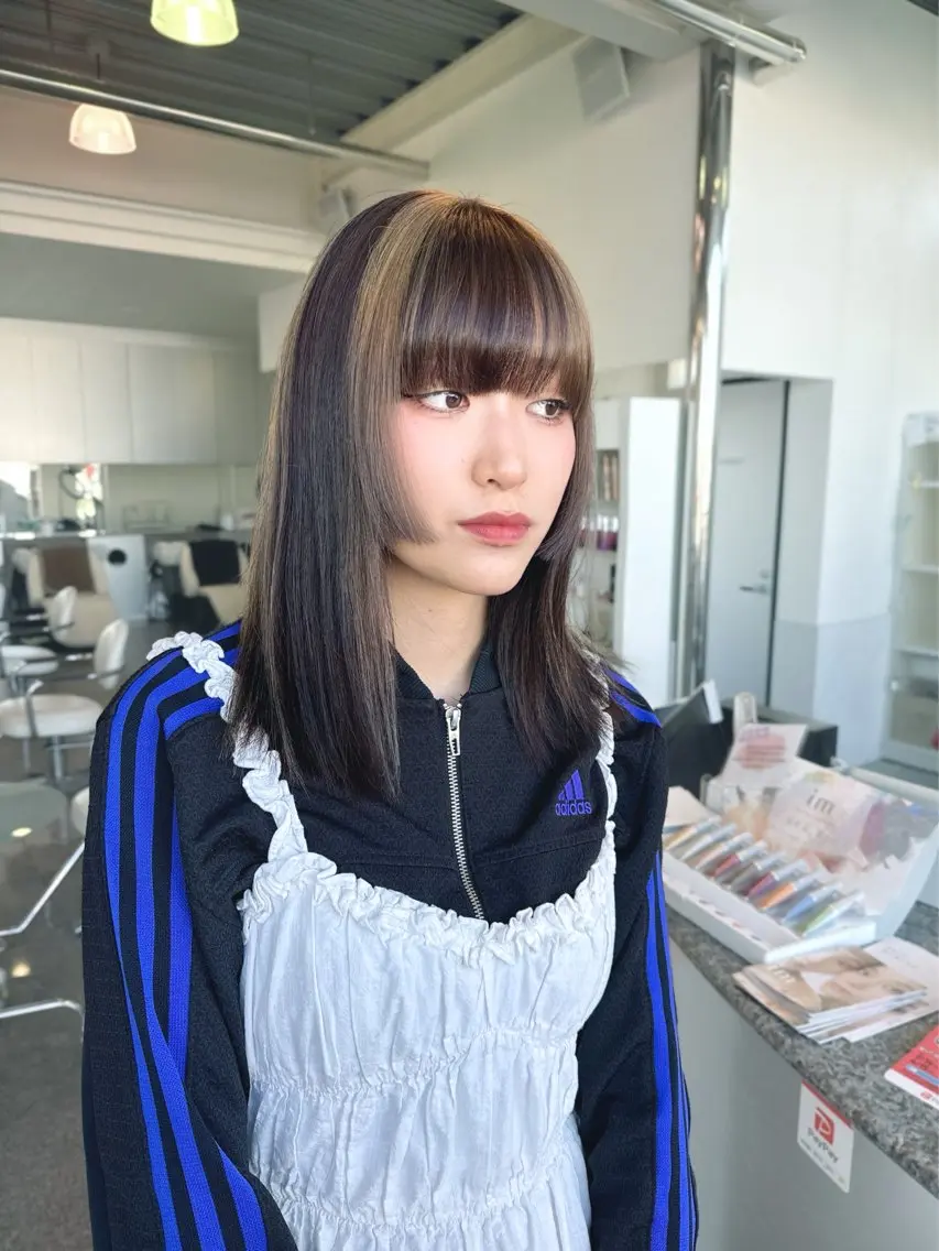 セミロング カラー 🫧ヒシダアキ taboo.i🫧のヘアスタイル