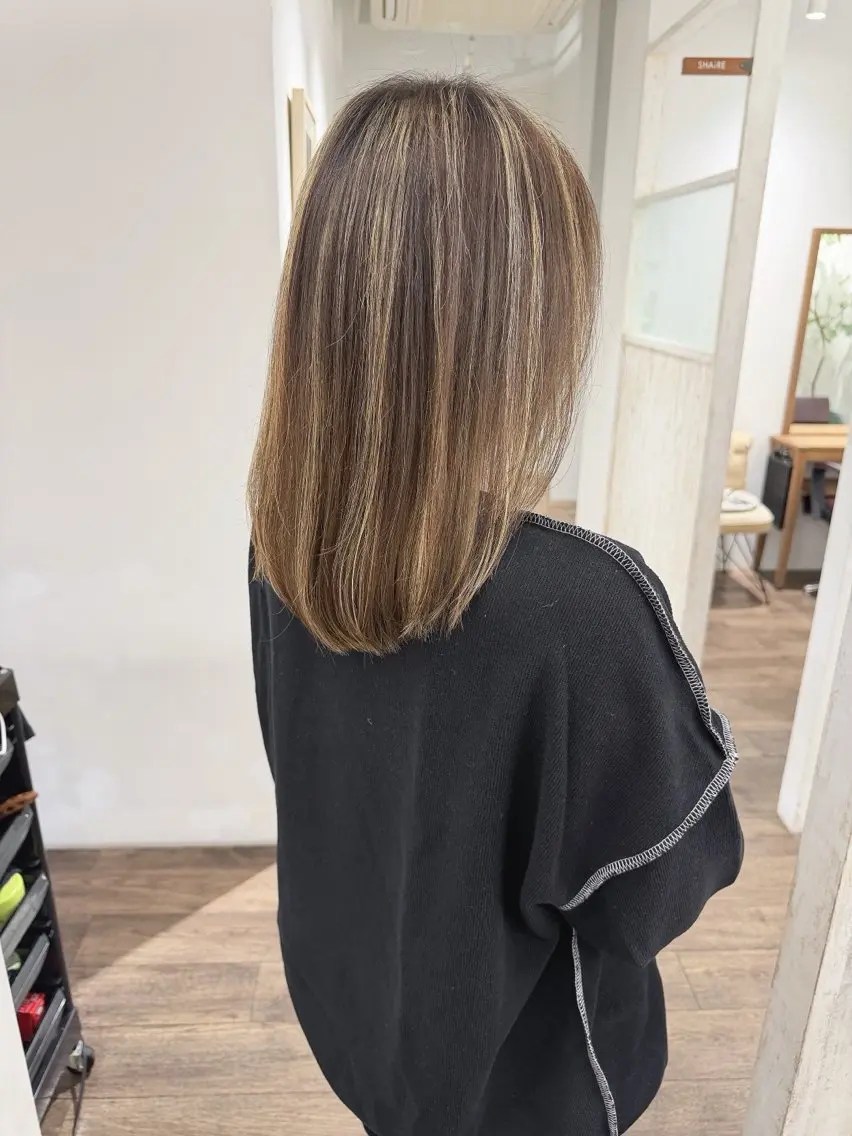 セミロング カラー ヘアカラー トリートメント ハイライト⭐️上野 高広のヘアスタイル