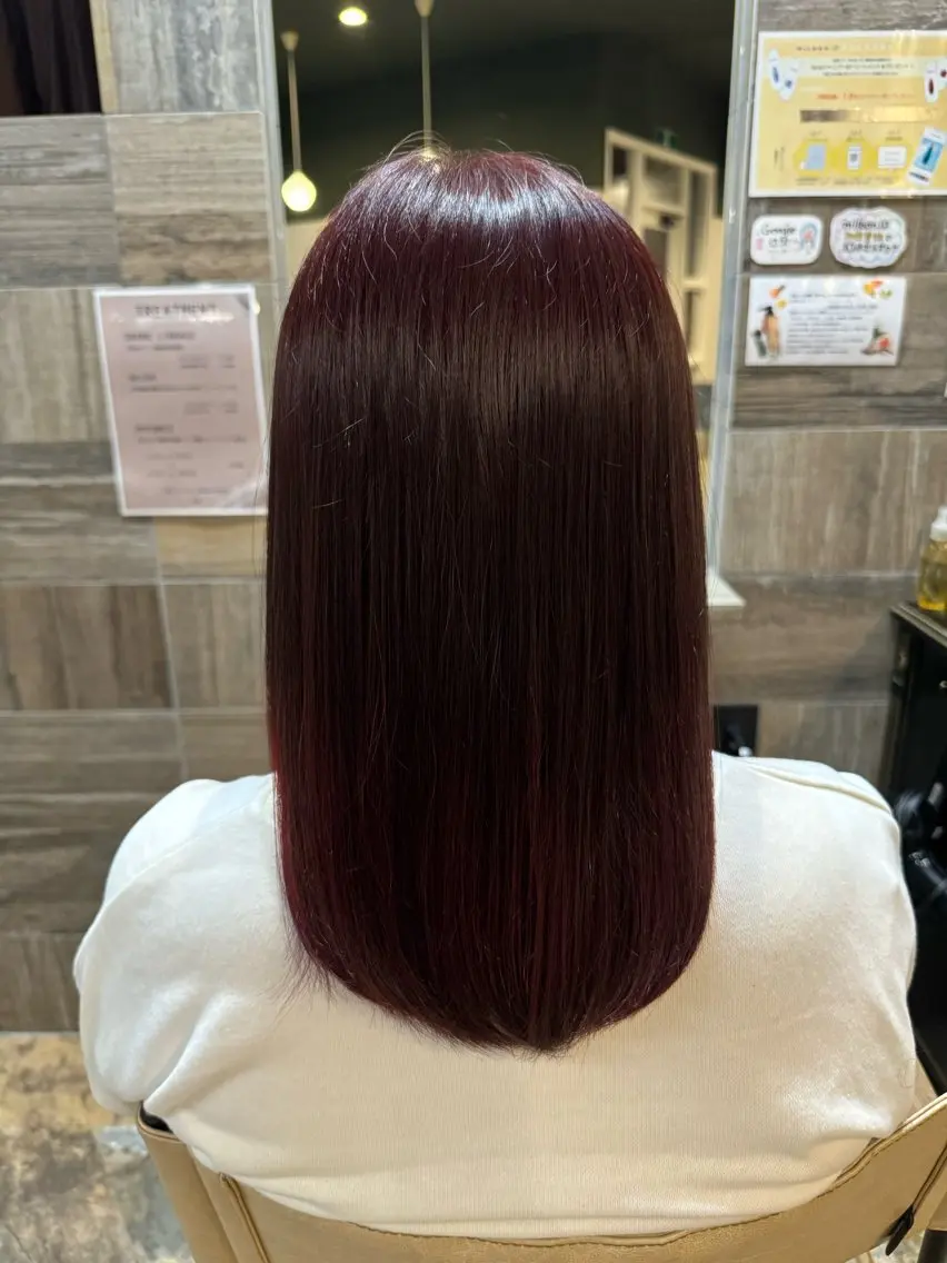 セミロング カラー 雨宮 なおのヘアスタイル