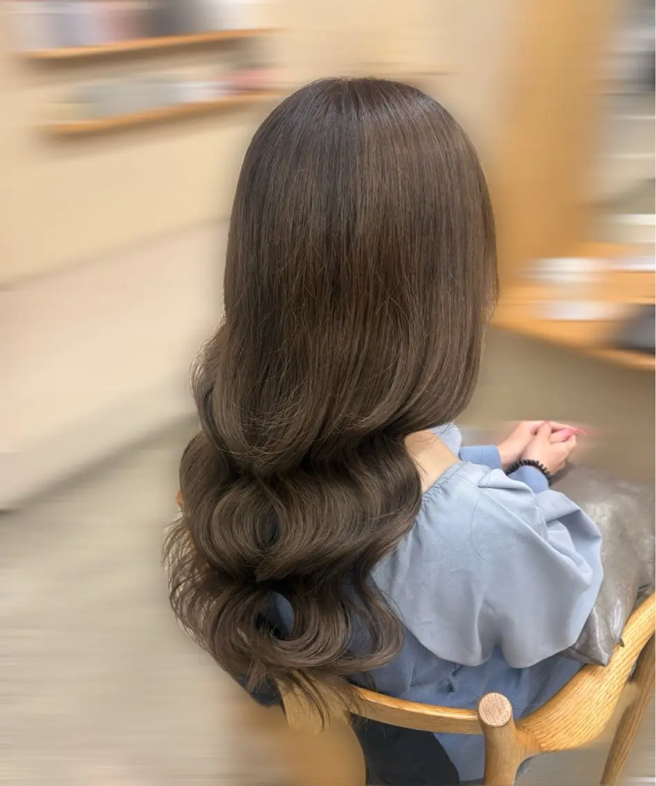 ロング ヘアカラー 🎀ハイトーン/ 髪質改善あやな🪽のヘアスタイル