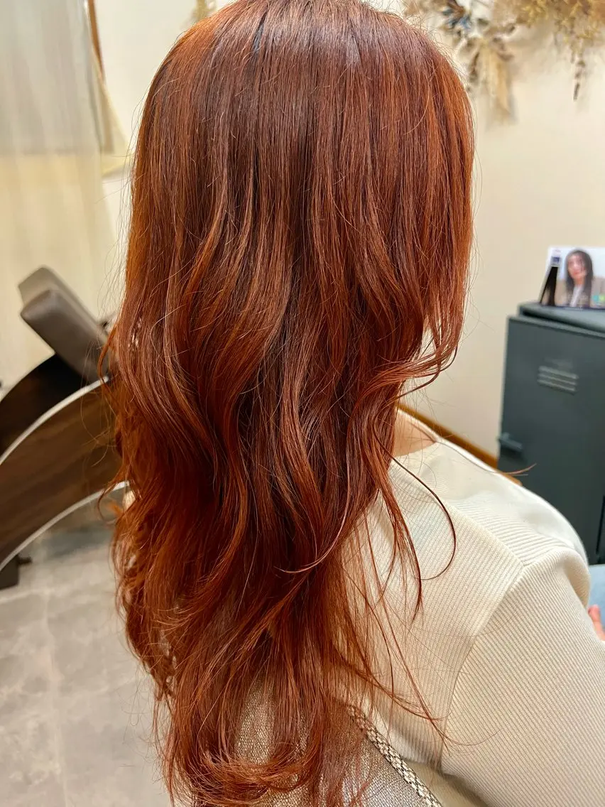 ロング カラー ブラウンカラー オレンジ オレンジブラウン hair works raptureのヘアスタイル