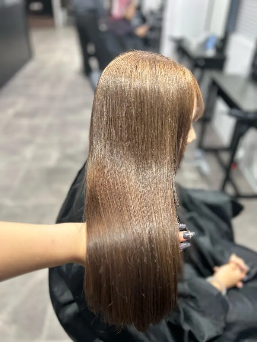 セミロング カラー ヘアアレンジ ベージュカラー カット ヘアカラー トリートメント ヘアセット 💎韓国/ レイヤー カット/ 暖色🫧のヘアスタイル