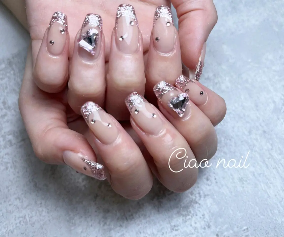 ネイル フレンチネイル ラメ(グリッター) #Amin nail salonのネイルデザイン