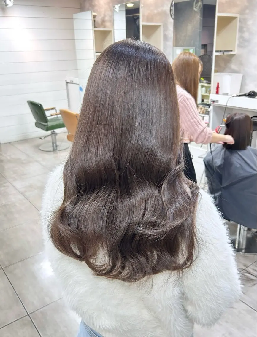 ロング カット ヘアカラー 🫧艶髪カラー🫧 森本くるみのヘアスタイル