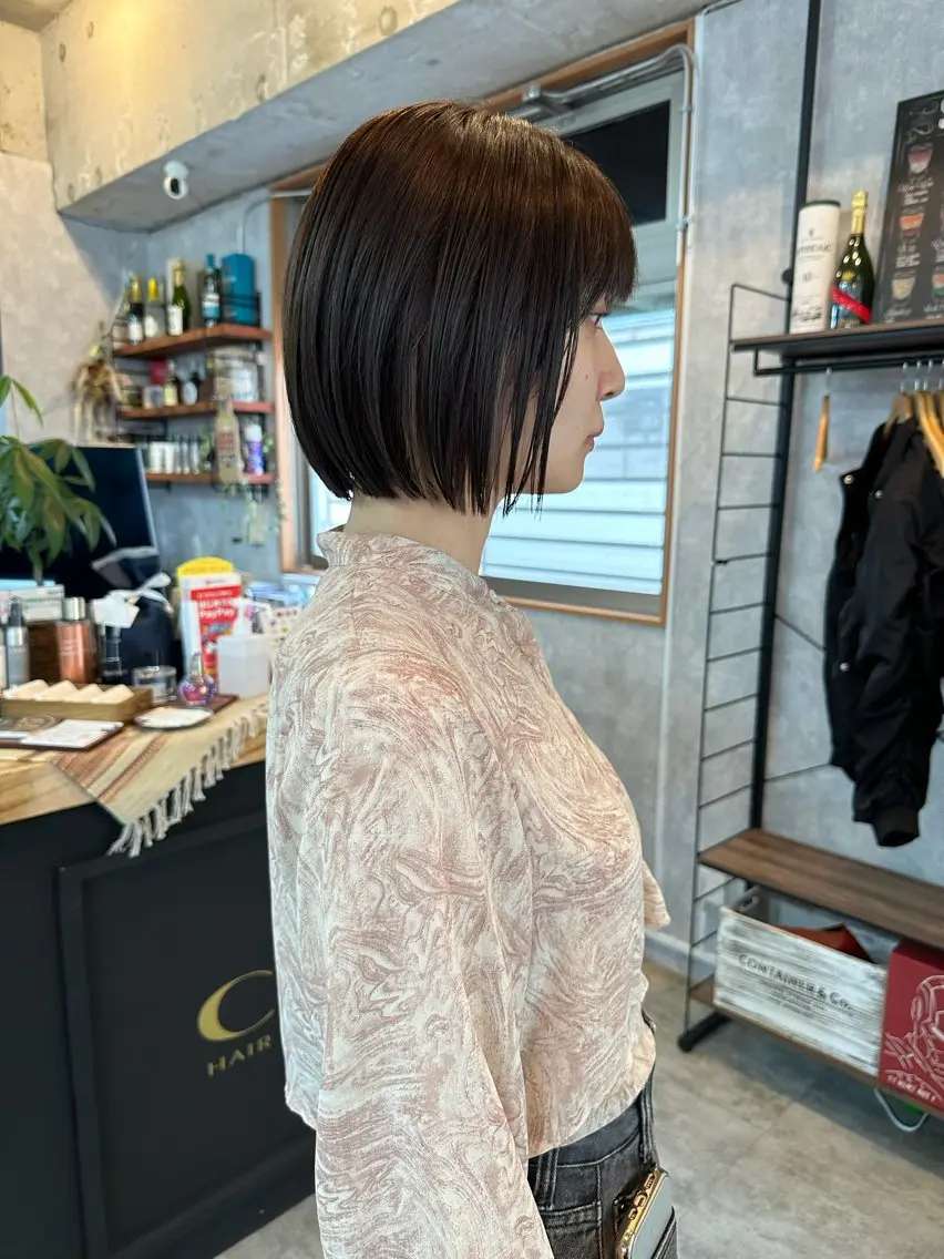 ショート 切りっぱなしボブ ショートボブ ハンサムショート 丸みショート ボブ モテ髪/ボブ/ショー ト/アダチフウトのヘアスタイル
