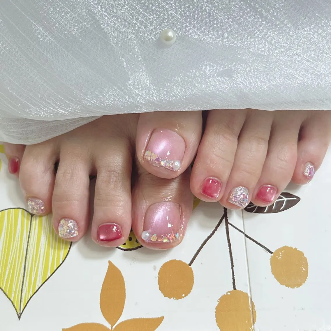 ネイル フラワーネイル 韓国ネイル 夏ネイル ワンホンネイル フットネイル Cute Tips nailのネイルデザイン
