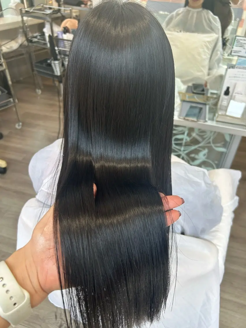 ロング 縮毛矯正 WiLL梅田店 荒堀 結香のヘアスタイル